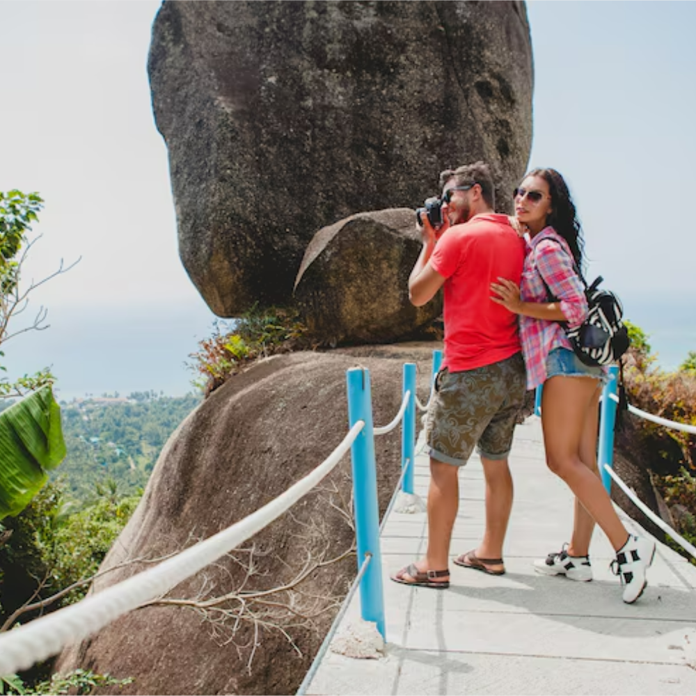 Kerala Hills, Wildlife, and Beaches Tour Package