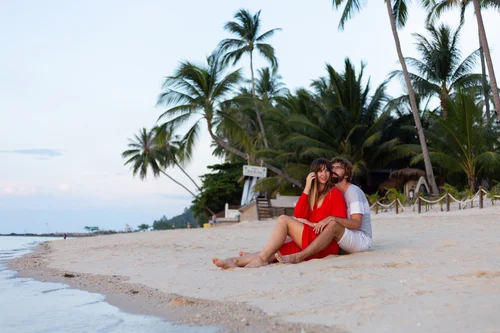 Kerala Beach & Hill Station Honeymoon Package